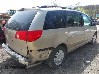2006 Toyota Sienna CE with VIN 5TDZA23C16S428834, listed as a IAAI auction lot 42096488 with 123,032 mi miles. Bid and sale history available at carsss.com. Image 4.