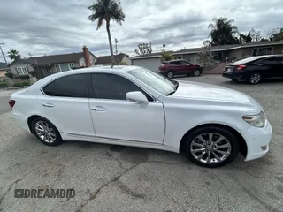 2012 Lexus LS 460 z VIN JTHBL5EF0C5109820, wystawiony jako IAAI lot #41795530 z przebiegiem 66 289 mil mil oraz . Historia ofert i sprzedaży dostępna na DreamBid. Obrazek 14.