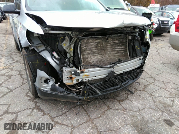 2019 Chevrolet Traverse LS with VIN 1GNEVFKWXKJ161228, listed as a IAAI auction lot 40867691 with 141,735 mi miles. Bid and sale history available at carsss.com. Image 6.