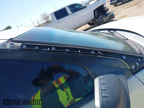 2011 Ford Explorer with VIN 1FMHK7B86BGA94464, listed as a IAAI auction lot 42515402 with 199,154 mi miles and . Bid and sale history available at DreamBid. Image 12.