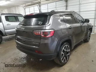 2018 Jeep Compass Limited with VIN 3C4NJCCBXJT318911, listed as a Copart auction lot 42123395 with 139,024 mi miles and Salvage Title. Bid and sale history available at carsss.com. Image 3.