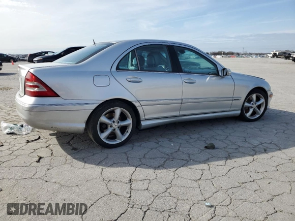 2006 Mercedes-Benz C 230 Sport with VIN WDBRF52H76F745502, listed as a Copart auction lot 46003175 with 119,918 mi miles and Clean title. Bid and sale history available at DreamBid. Image 3.