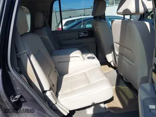 2007 Lincoln Navigator with VIN 5LMFU28577LJ18297, listed as a IAAI auction lot 41683240 with 209,175 mi miles. Bid and sale history available at carsss.com. Image 8.