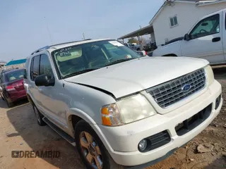 2003 Ford Explorer z VIN 1FMDU65K43ZB00746, wystawiony jako IAAI lot #41808761 z przebiegiem 219 898 mil mil oraz . Historia ofert i sprzedaży dostępna na DreamBid. Obrazek 1.