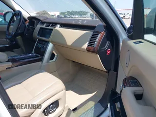2017 Land Rover Range Rover HSE z VIN SALGS2FV8HA356315, wystawiony jako IAAI lot #42587516 z przebiegiem 94 639 mil mil oraz . Historia ofert i sprzedaży dostępna na DreamBid. Obrazek 5.