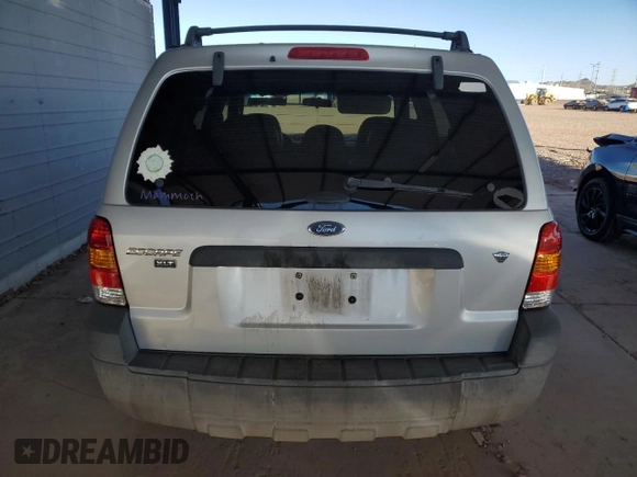 2006 Ford Escape XLT with VIN 1FMCU03116KA11863, listed as a Copart auction lot 81226094 with 186,044 mi miles and Clean Title. Bid and sale history available at DreamBid. Image 6.