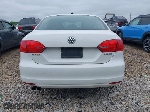 2012 Volkswagen Jetta SE с VIN 3VWDX7AJ5CM062621, выставлен на аукционе IAAI как лот 42365957 с пробегом 95 374 миль миль и . История ставок и продаж доступна на DreamBid. Изображение 16.