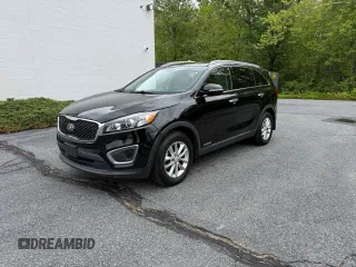 2016 Kia Sorento LX z VIN 5XYPGDA5XGG093643, wystawiony jako Copart lot #58532255 z przebiegiem 185 257 mil mil oraz Czysty tytuł • Clean title. Historia ofert i sprzedaży dostępna na DreamBid. Obrazek 2.