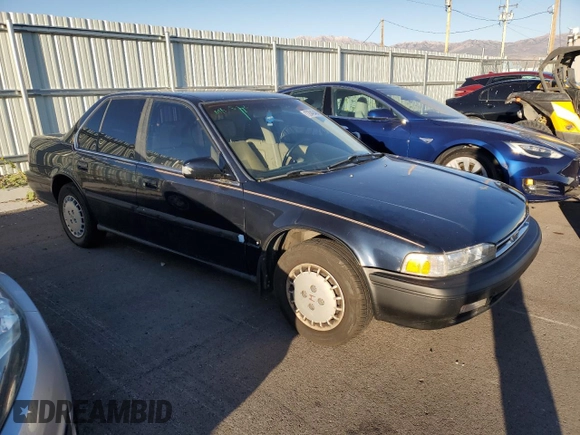 1991 Honda Accord LX with VIN JHMCB7653MC070985, listed as a Copart auction lot 72045464 with 111,911 mi miles and Salvage title. Bid and sale history available at DreamBid. Image 4.