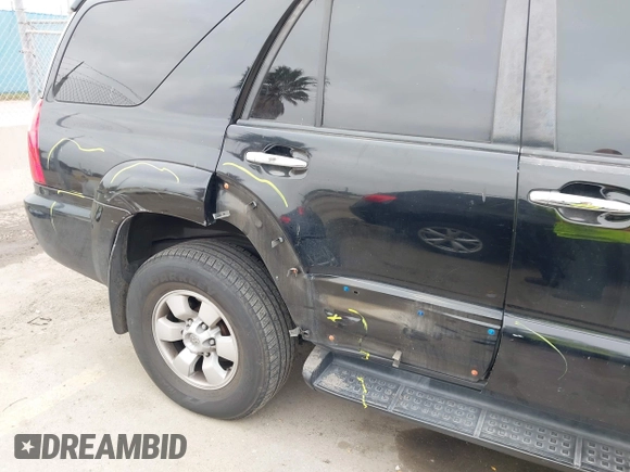 2006 Toyota 4Runner SR5 with VIN JTEZU14R560083004, listed as a IAAI auction lot 42087246 with 282,313 mi miles and . Bid and sale history available at DreamBid. Image 17.