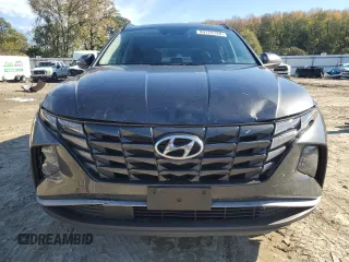 2023 Hyundai Tucson SEL z VIN 5NMJFCAE8PH259733, wystawiony jako Copart lot #80124744 z przebiegiem 26 607 mil mil oraz Szkoda całkowita • Salvage title. Historia ofert i sprzedaży dostępna na DreamBid. Obrazek 5.