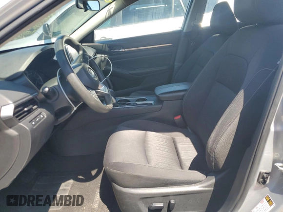 2022 Nissan Altima SV z VIN 1N4BL4DV0NN323767, wystawiony jako Copart lot #53712905 z przebiegiem 75 346 mil mil oraz Szkoda całkowita • Salvage title. Historia ofert i sprzedaży dostępna na DreamBid. Obrazek 7.