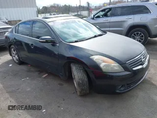 2008 Nissan Altima 3.5 SE with VIN 1N4BL21E98N404036, listed as a IAAI auction lot 41703232 with 284,553 mi miles. Bid and sale history available at carsss.com. Image 1.
