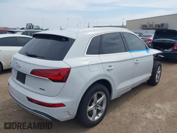 2021 Audi Q5 Premium with VIN WA1AAAFY2M2132508, listed as a IAAI auction lot 41607560 with 38,318 mi miles. Bid and sale history available at carsss.com. Image 4.