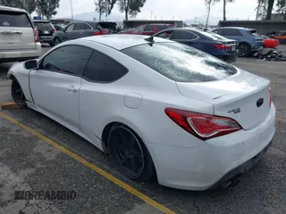 2014 Hyundai Genesis Coupe R-Spec z VIN KMHHT6KD3EU118357, wystawiony jako IAAI lot #40970527 z przebiegiem 94 174 mil mil oraz . Historia ofert i sprzedaży dostępna na DreamBid. Obrazek 3.