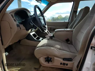 2000 Ford Explorer XLT с VIN 1FMZU63P0YUB43411, выставлен на аукционе Copart как лот 81838514 с пробегом 117 325 миль миль и Списание • Salvage title. История ставок и продаж доступна на DreamBid. Изображение 7.