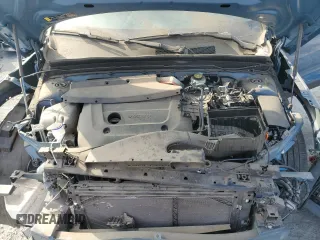 2024 Volvo XC40 Plus Dark Theme with VIN YV4L12UL9R2257599, listed as a Copart auction lot 41537295 with 10,323 mi miles and Salvage title. Bid and sale history available at DreamBid. Image 12.