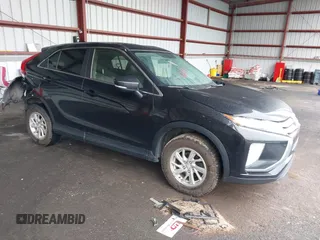 2019 Mitsubishi Eclipse Cross ES z VIN JA4AT3AA0KZ029642, wystawiony jako IAAI lot #42182240 z przebiegiem 144 028 mil mil oraz . Historia ofert i sprzedaży dostępna na DreamBid. Obrazek 1.