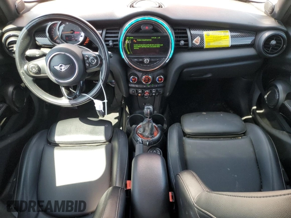 2016 MINI Hardtop 4 Door S z VIN WMWXU3C5XG2B62714, wystawiony jako Copart lot #50371305 z przebiegiem 116 840 mil mil oraz Szkoda całkowita • Salvage title. Historia ofert i sprzedaży dostępna na DreamBid. Obrazek 8.