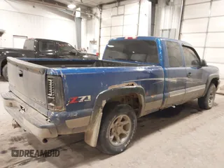 2003 Chevrolet Silverado 1500 with VIN 2GCEK19T531275181, listed as a IAAI auction lot 41714036 with 320,291 mi miles. Bid and sale history available at carsss.com. Image 4.