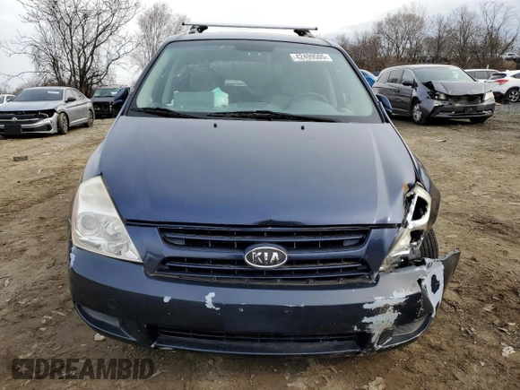 2009 Kia Sedona LX with VIN KNDMB233396298759, listed as a Copart auction lot 42499505 with 141,899 mi miles and Salvage Title. Bid and sale history available at carsss.com. Image 5.