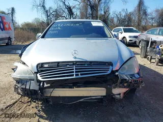 2010 Mercedes-Benz S-Class S 550 with VIN WDDNG8GB3AA317389, listed as a IAAI auction lot 41922862 with 219,260 mi miles. Bid and sale history available at carsss.com. Image 13.