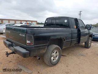 2000 Dodge Ram 1500 with VIN 1B7HF13Z1YJ154983, listed as a IAAI auction lot 41908819 with 229,912 mi miles. Bid and sale history available at carsss.com. Image 4.