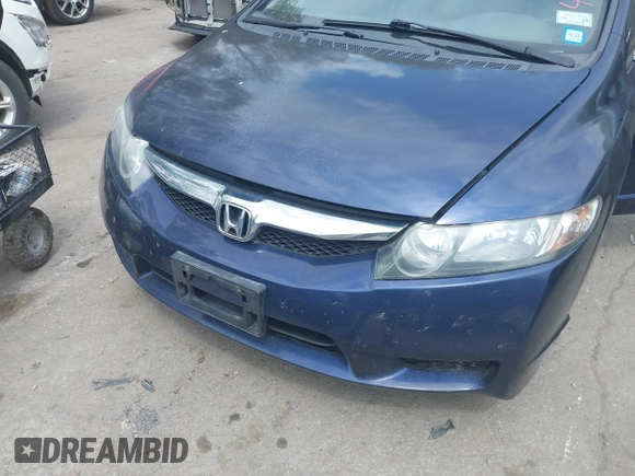 2010 Honda Civic LX with VIN 2HGFA1F52AH570385, listed as a IAAI auction lot 42234739 with 199,201 mi miles and . Bid and sale history available at DreamBid. Image 6.