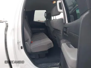 2012 Toyota Tundra z VIN 5TFUM5F11CX039386, wystawiony jako IAAI lot #41472576 z przebiegiem 213 295 mil mil oraz . Historia ofert i sprzedaży dostępna na DreamBid. Obrazek 8.