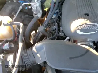 2002 Chevrolet Silverado 2500HD z VIN 1GCHK23U02F129931, wystawiony jako Copart lot #83385164 z przebiegiem 231 881 mil mil oraz Szkoda całkowita • Salvage title. Historia ofert i sprzedaży dostępna na DreamBid. Obrazek 15.
