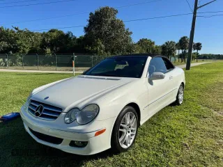2009 Mercedes-Benz CLK 350 z VIN WDBTK56F79T103202, wystawiony jako Copart lot #48542265 z przebiegiem 108 009 mil mil oraz Szkoda całkowita • Salvage title. Historia ofert i sprzedaży dostępna na DreamBid. Obrazek 2.
