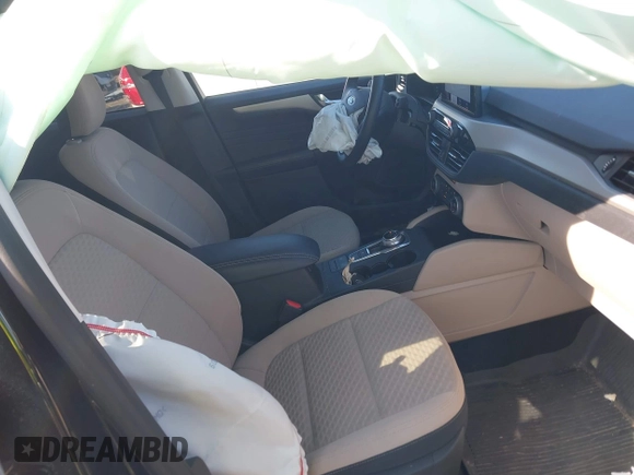 2021 Ford Escape SE with VIN 1FMCU0G62MUB07332, listed as a IAAI auction lot 41452692 with 56,663 mi miles and . Bid and sale history available at carsss.com. Image 5.