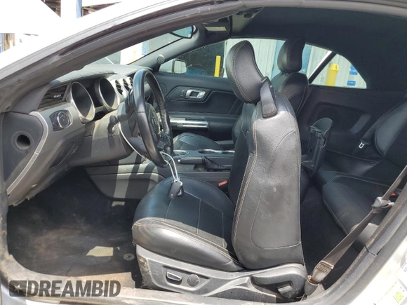 2019 Ford Mustang EcoBoost with VIN 1FATP8UH8K5138680, listed as a Copart auction lot 61416985 with 123,280 mi miles and Clean title. Bid and sale history available at DreamBid. Image 7.