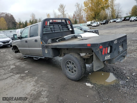 2006 Chevrolet Silverado 3500 SRW Wrk Trk with VIN 1GCHK33D06F193124, listed as a Copart auction lot 82371274 with 187,087 mi miles and Salvage Title. Bid and sale history available at carsss.com. Image 2.