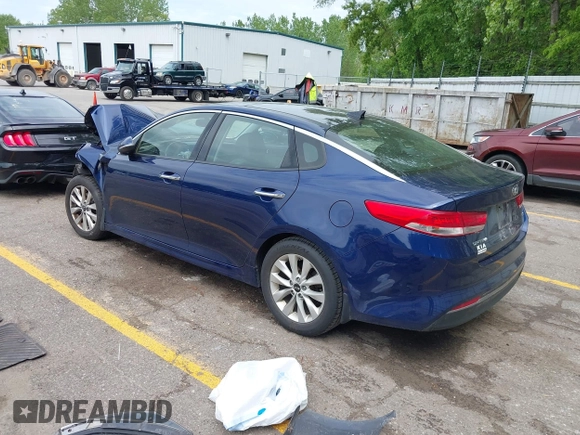 2016 Kia Optima EX with VIN 5XXGU4L30GG013940, listed as a IAAI auction lot 42371297 with Not provided miles and . Bid and sale history available at DreamBid. Image 3.