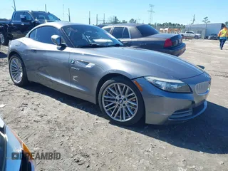 2011 BMW Z4 sDrive35i with VIN WBALM7C59BE382730, listed as a IAAI auction lot 41610401 with 113,375 mi miles. Bid and sale history available at carsss.com. Image 1.