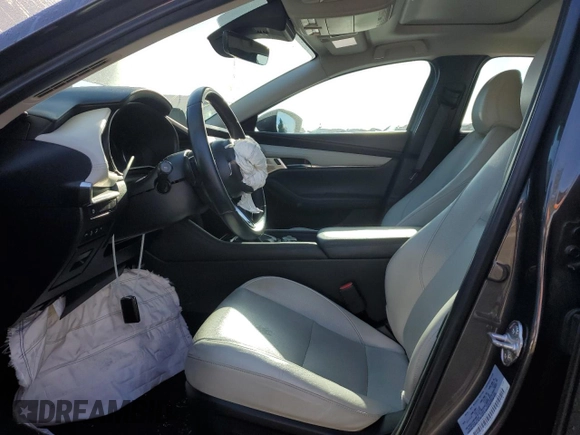 2019 Mazda 3 Premium with VIN JM1BPBEM3K1114809, listed as a Copart auction lot 35785873 with 43,633 mi miles and . Bid and sale history available at DreamBid. Image 7.