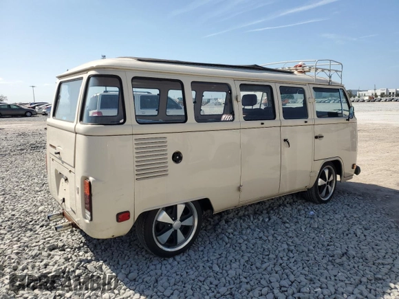 1994 Volkswagen EuroVan с VIN 9BWZZZ23ZPP027489, выставлен на аукционе Copart как лот 45354835 с пробегом 32 453 миль миль и Чистый • Clean title. История ставок и продаж доступна на DreamBid. Изображение 3.