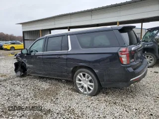 2022 Chevrolet Suburban High Country with VIN 1GNSKGKLXNR363841, listed as a Copart auction lot 84008044 with 42,053 mi miles and Salvage Title. Bid and sale history available at DreamBid. Image 2.