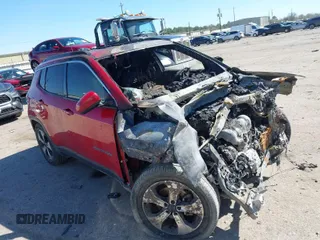 2018 Jeep Compass Latitude with VIN 3C4NJCBB6JT102717, listed as a IAAI auction lot 41765433 with 1 mi miles. Bid and sale history available at carsss.com. Image 1.