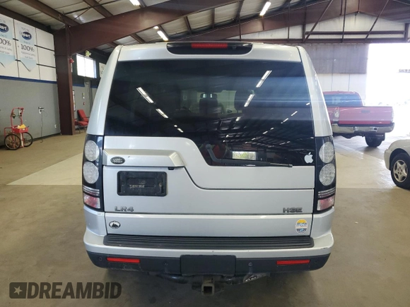 2015 Land Rover LR4 HSE with VIN SALAG2V62FA746728, listed as a Copart auction lot 55796115 with 153,997 mi miles and Clean Title. Bid and sale history available at DreamBid. Image 6.