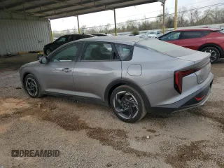 2025 Kia K4 EX with VIN 3KPFU4DE0SE030668, listed as a Copart auction lot 48457275 with 939 mi miles and Clean Title. Bid and sale history available at carsss.com. Image 2.
