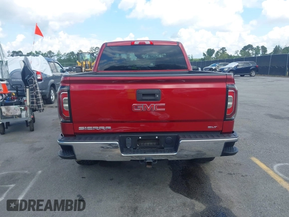 2018 GMC Sierra 1500 SLT z VIN 3GTU2NEC8JG600189, wystawiony jako IAAI lot #42241579 z przebiegiem 174 506 mil mil oraz . Historia ofert i sprzedaży dostępna na DreamBid. Obrazek 17.