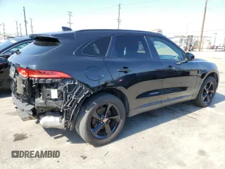 2018 Jaguar F-Pace 25t Premium with VIN SADCJ2FX0JA255130, listed as a Copart auction lot 63700125 with 68,931 mi miles and Clean title. Bid and sale history available at DreamBid. Image 3.