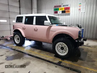 2023 Ford Bronco z VIN 1FMEE5DP3PLB07107, wystawiony jako Copart lot #50701115 z przebiegiem 12 807 mil mil oraz Szkoda całkowita • Salvage title. Historia ofert i sprzedaży dostępna na DreamBid. Obrazek 4.