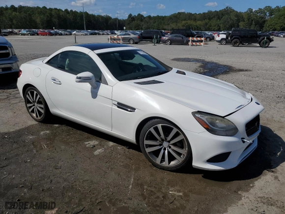 2017 Mercedes-Benz SLC with VIN WDDPK3JA4HF128306, listed as a Copart auction lot 70157833 with NaN miles. Bid and sale history available at carsss.com. Image 4.