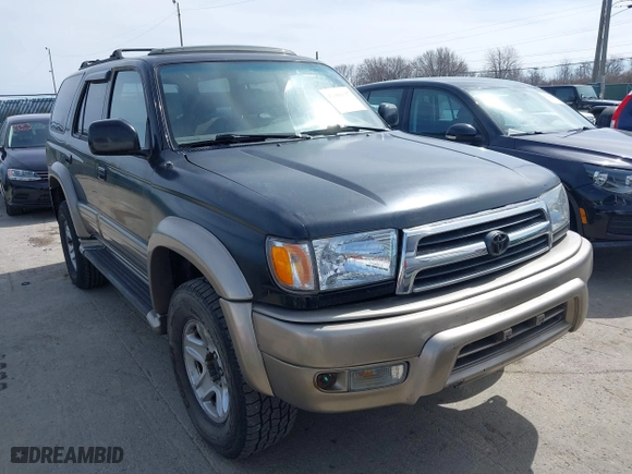 2000 Toyota 4Runner Limited with VIN JT3HN87R0Y0277545, listed as a IAAI auction lot 41880307 with 223,833 mi miles. Bid and sale history available at carsss.com. Image 1.