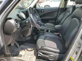 2016 MINI Countryman S with VIN WMWZC5C52GWU20530, listed as a Copart auction lot 62321205 with 100,970 mi miles and Clean title. Bid and sale history available at DreamBid. Image 7.