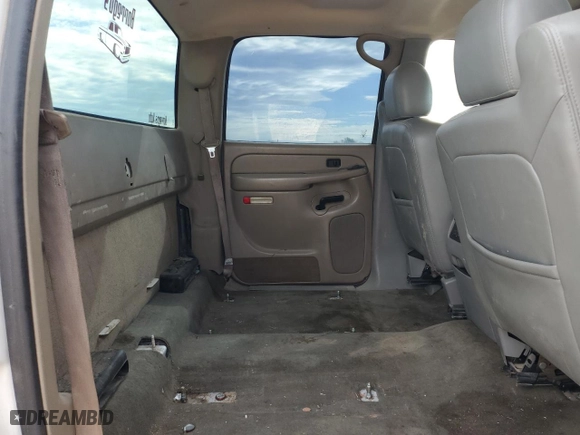 2003 Chevrolet Silverado 2500HD LS with VIN 1GCHK23133F104545, listed as a Copart auction lot 46687895 with 0 mi miles and Clean Title. Bid and sale history available at carsss.com. Image 10.