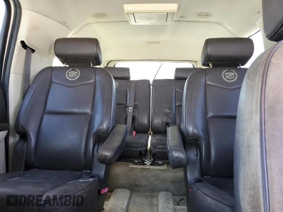 2009 Cadillac Escalade z VIN 1GYFC36249R171039, wystawiony jako Copart lot #41467275 z przebiegiem 150 248 mil mil oraz Czysty tytuł • Clean title. Historia ofert i sprzedaży dostępna na DreamBid. Obrazek 10.